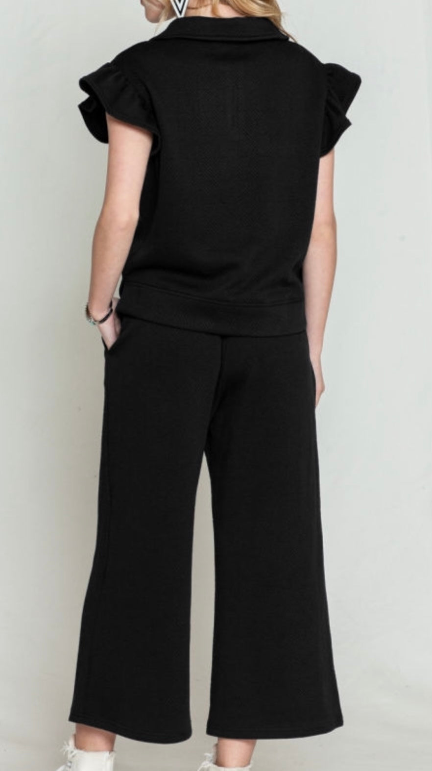 Flutter Cap Short Sleeve Textured Pants Set