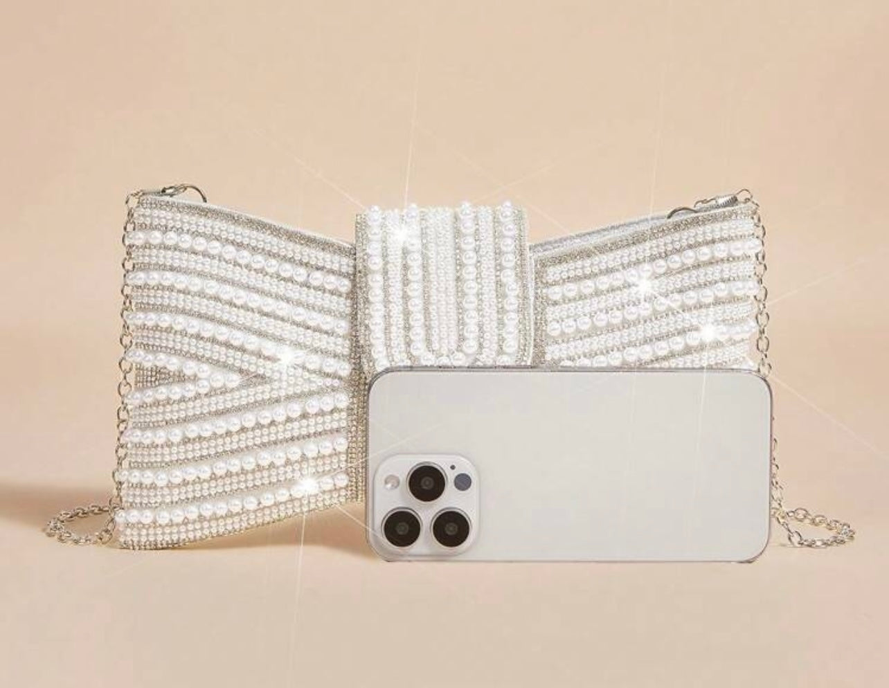 Pearl Bow Shaped Elegant Clutch