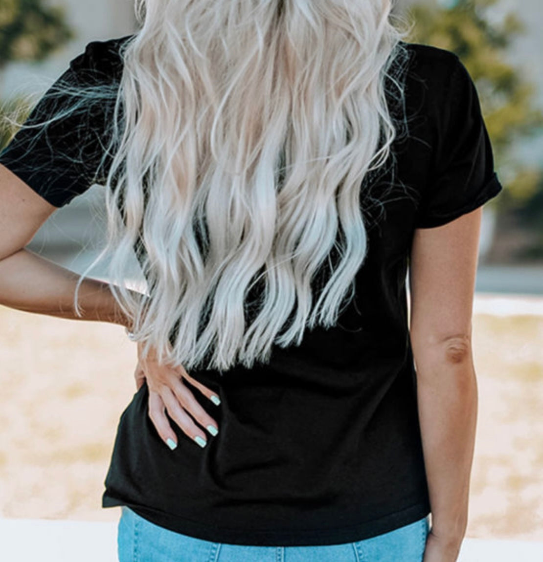 Crawfish Sequined Round Neck Tee