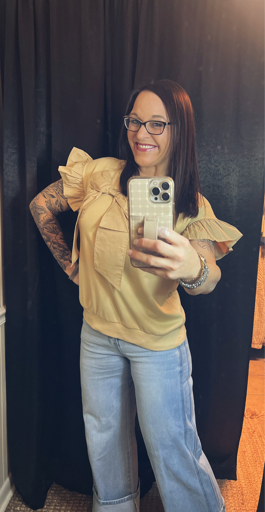 Ruffled Short Sleeve Bowknot Top