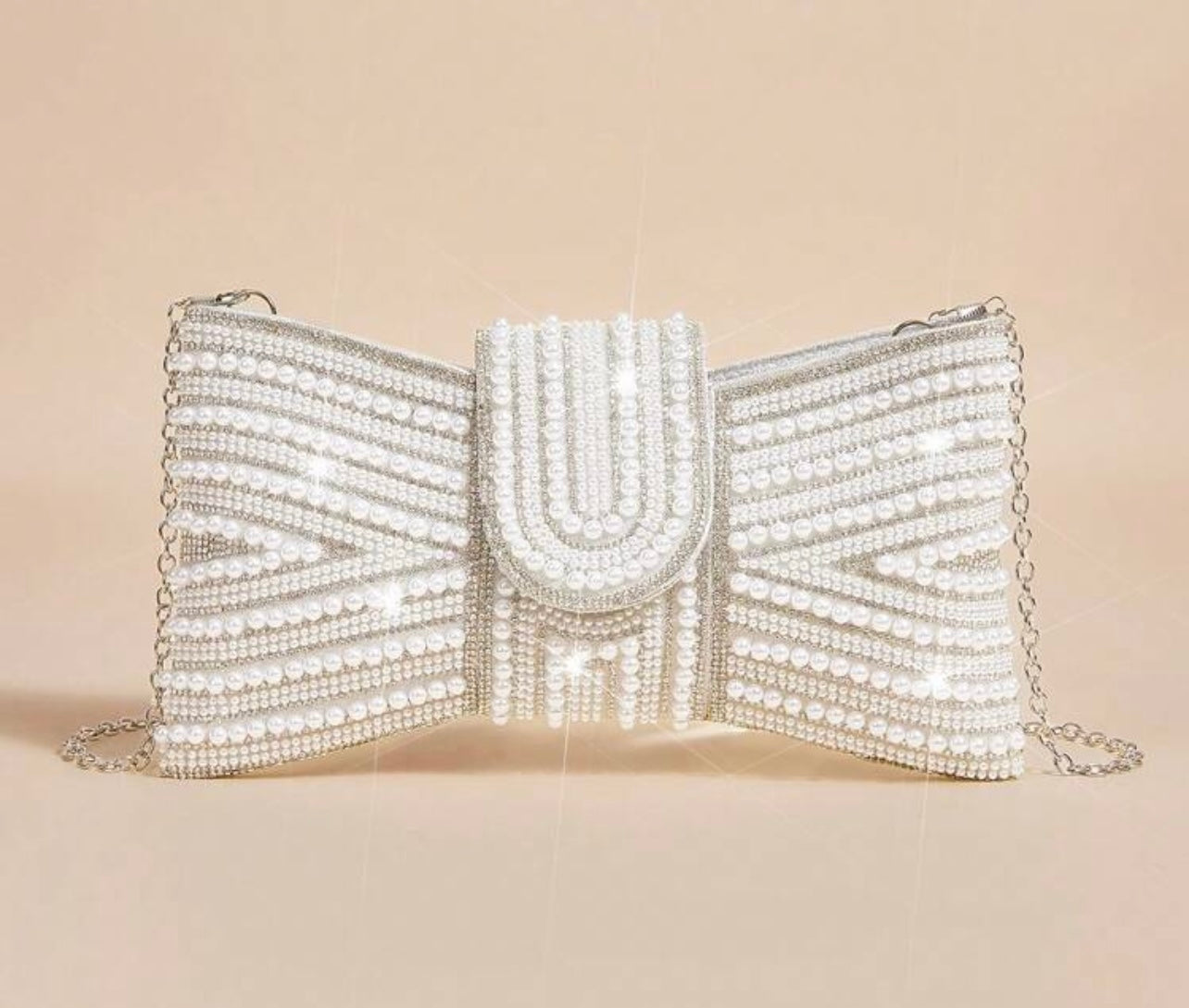 Pearl Bow Shaped Elegant Clutch