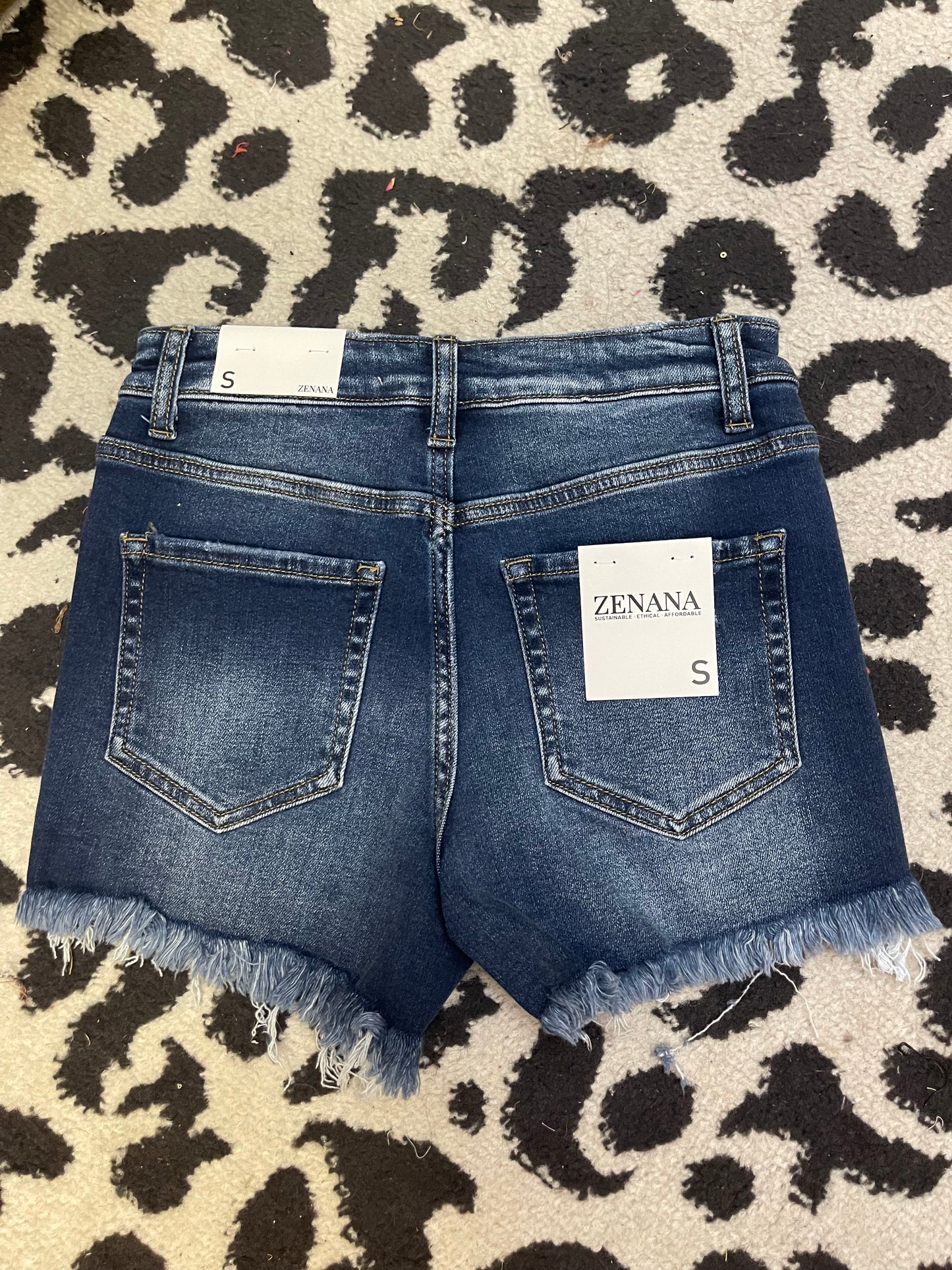 Raw Frayed Hem Ripped Denim Shorts