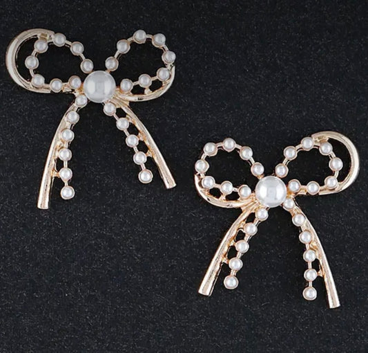 Pearl Metal Ribbon Earrings